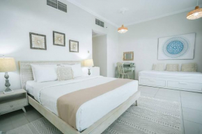 Beautiful Marina View 58th Floor 3 Bedrooms